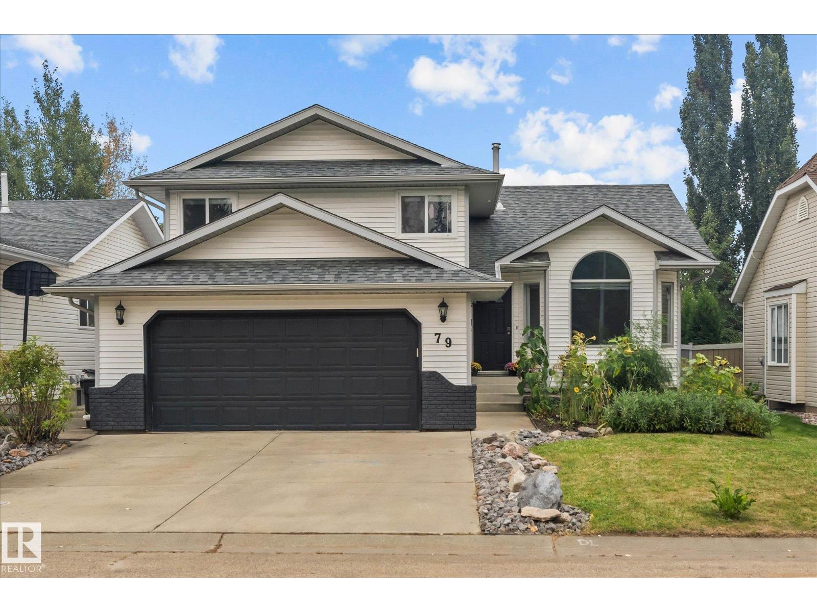79 Woodside Cr, Spruce Grove, AB T7X 3E6