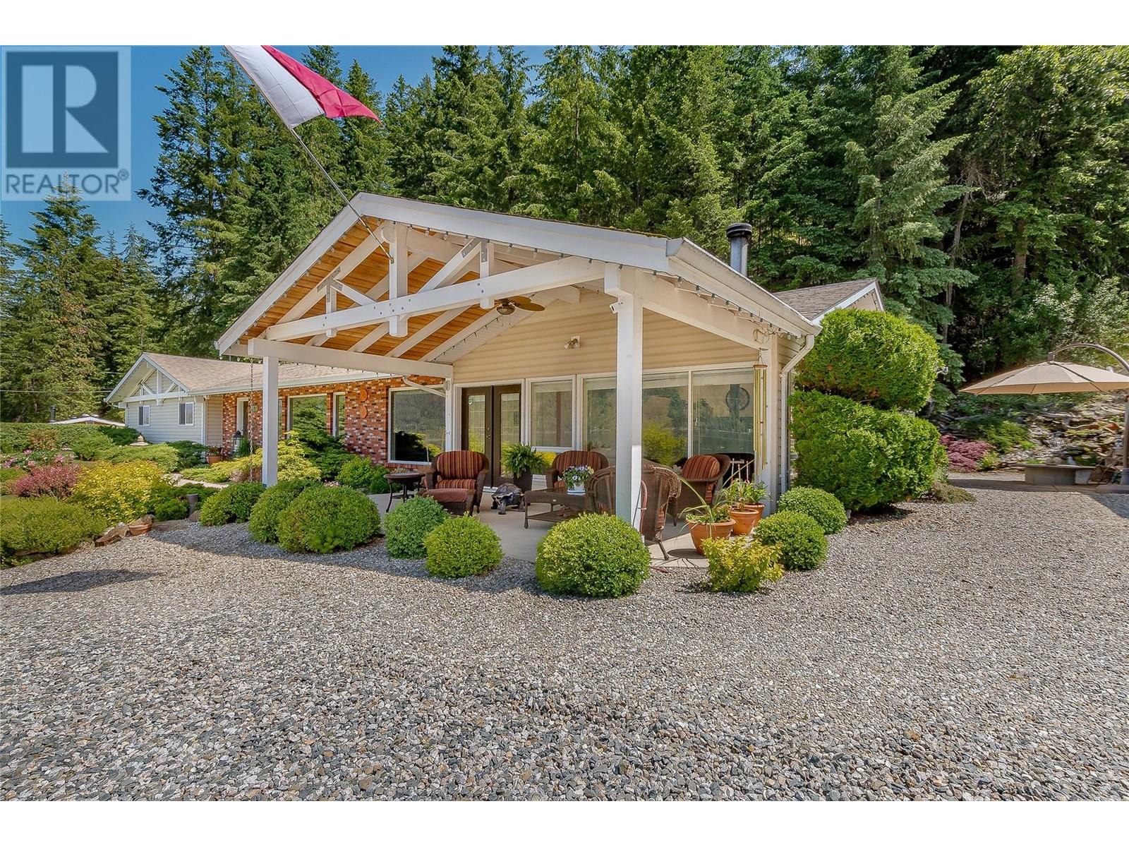 9178 Clancy Frontage Rd, Mara, BC V0E 2K0