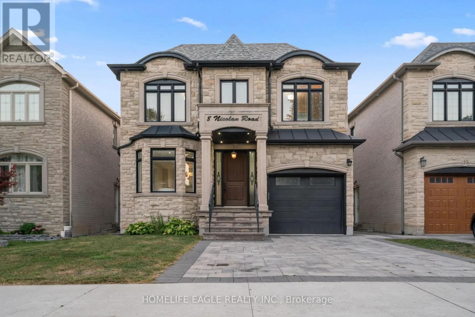 8 Nicolan Rd, Toronto Cliffcrest, ON M1M 3J6