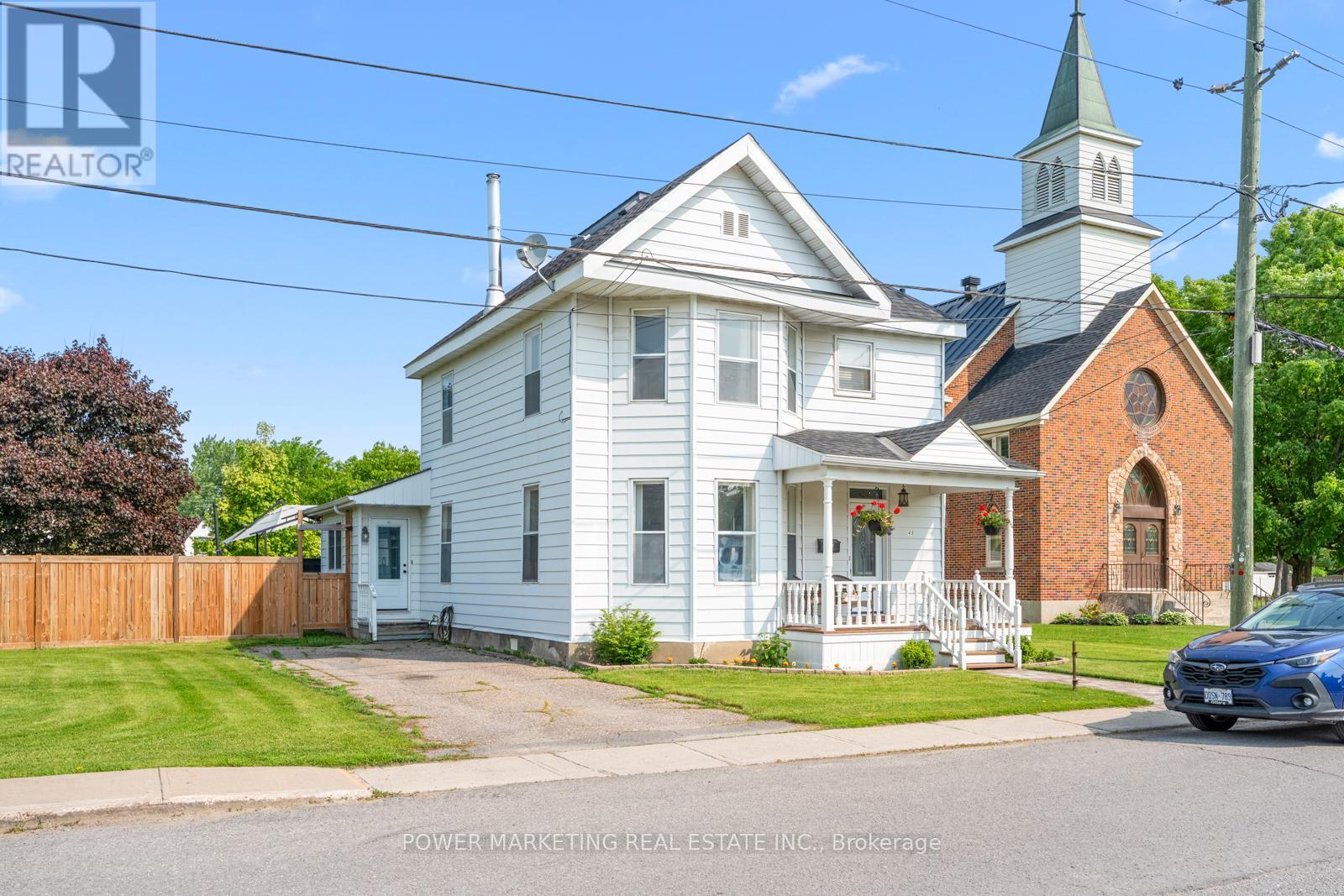 49 Mclachlin St, Arnprior, ON K7S 2Z1