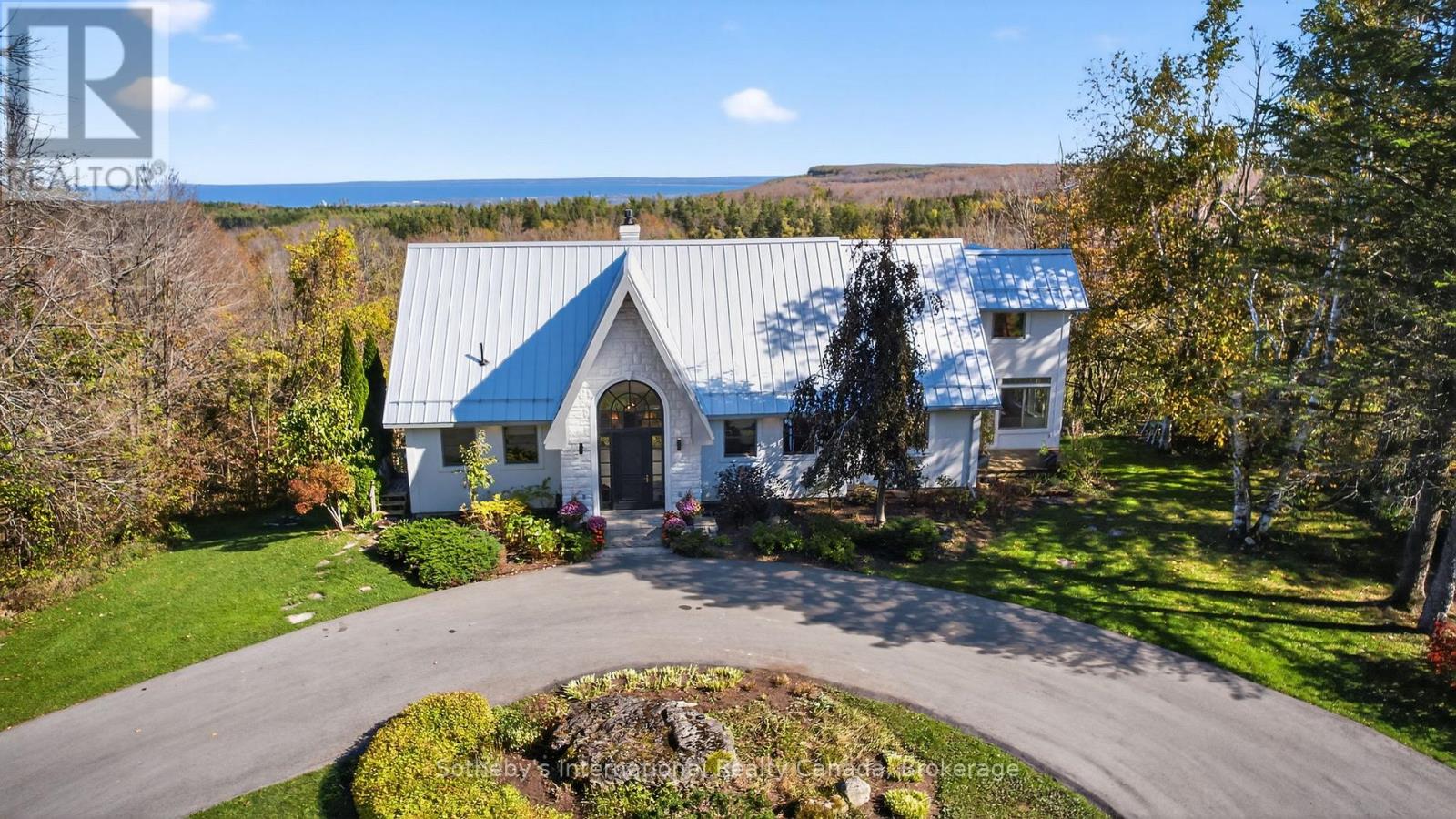 19 Grey Road Unit 589374, Blue Mountains, ON L9Y 0R6