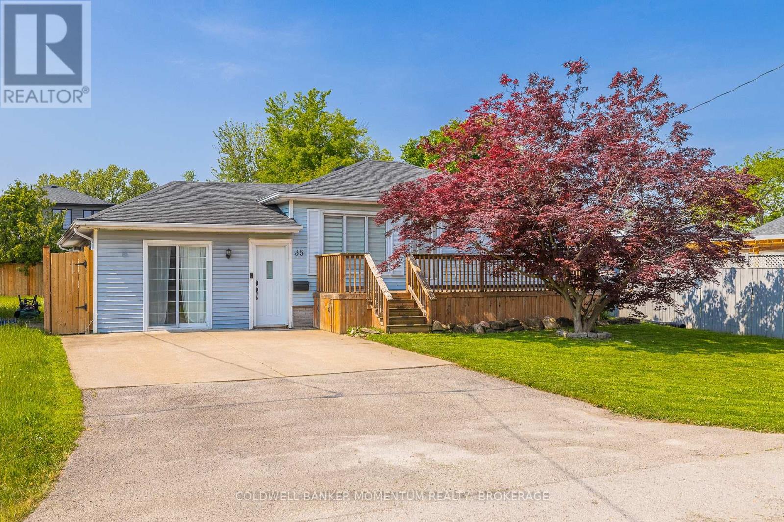 35 Kinsey St, St. Catharines, ON L2S 1C9