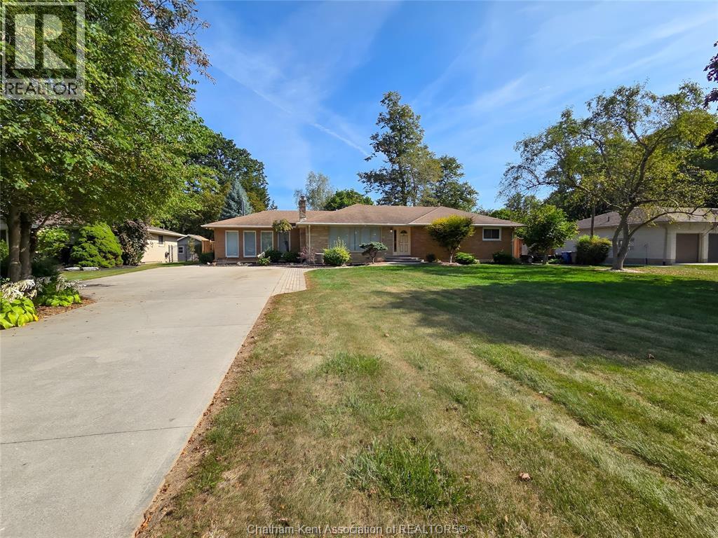 79 Lynnwood Ave, Chatham-Kent, ON N7M 5J4