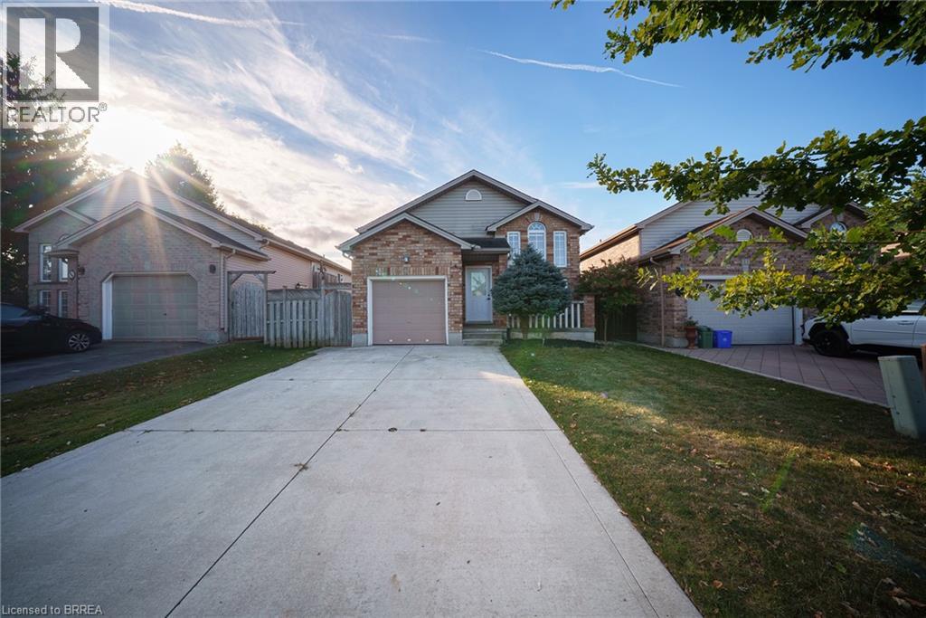 145 Oldham St, London, ON N5Z 5E1