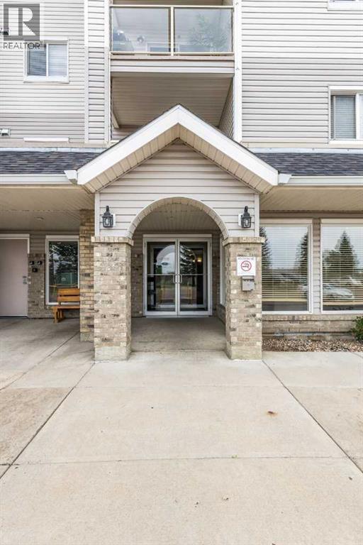1648 Saamis Drive Nw Unit 220, Medicine Hat, AB T1C 4X1