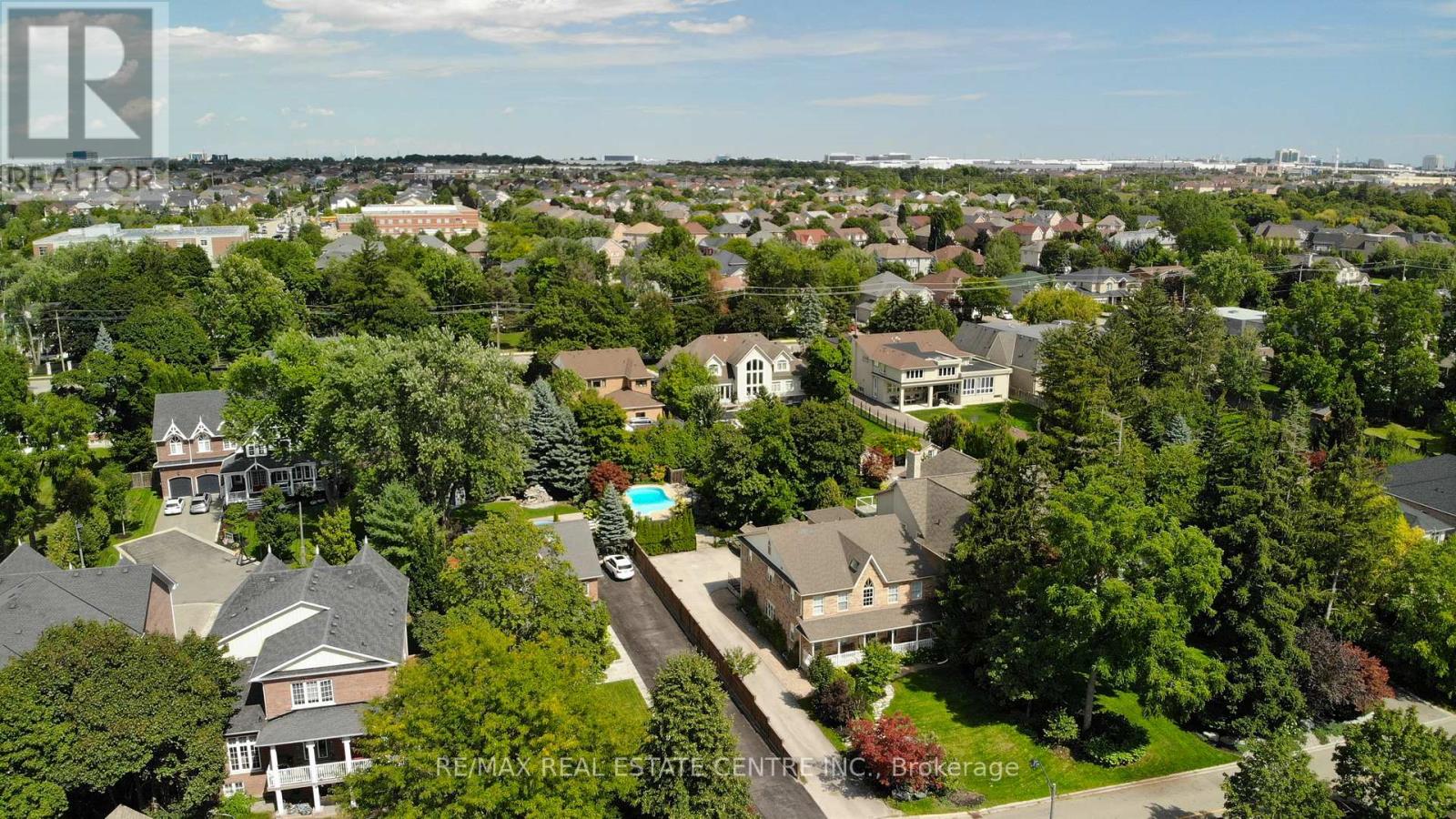 6901 Early Settler Row, Mississauga, ON L5W 1C6