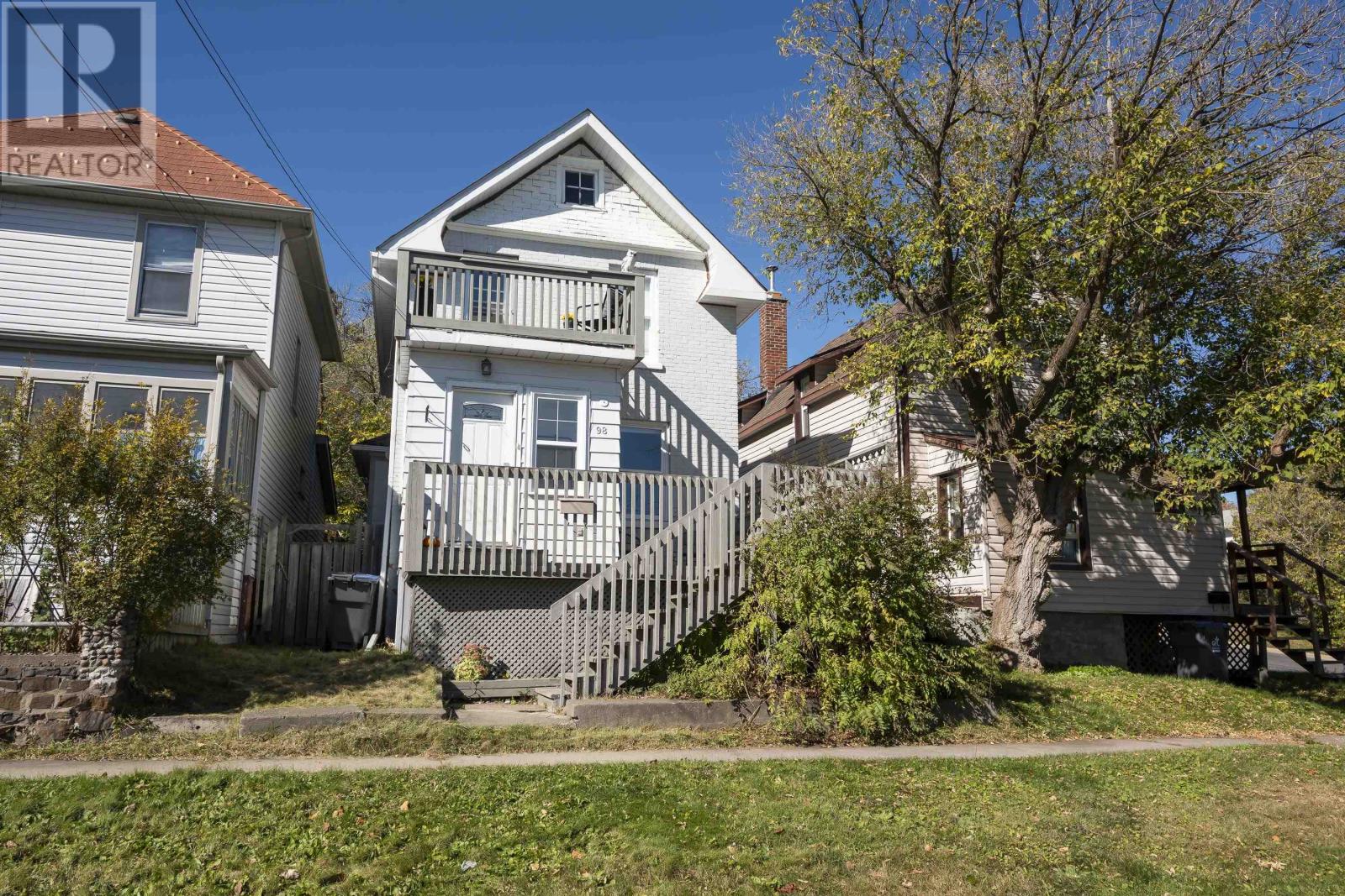 98 Jean St, Thunder Bay, ON P7A 5E9