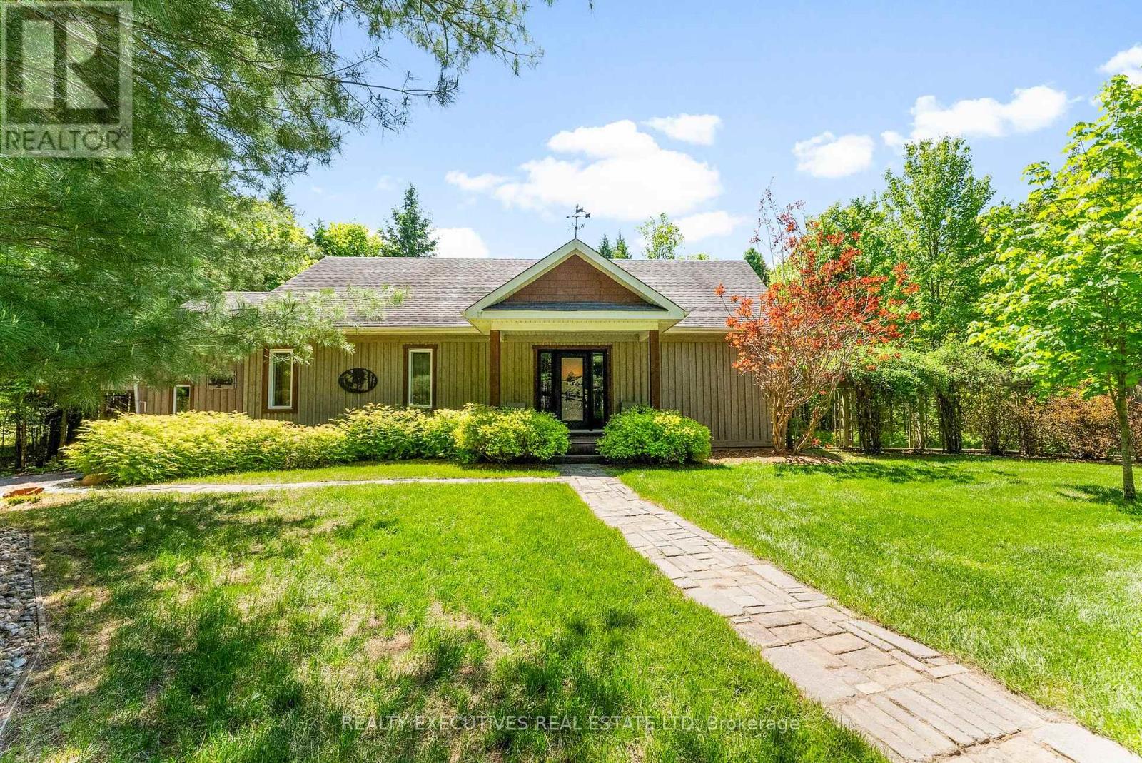 10650 Irish Headline Rd, South Dundas, ON K0E 1W0