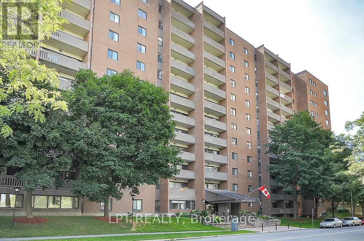 807 1100 Ambleside Dr, Ottawa, ON K2B 8G6