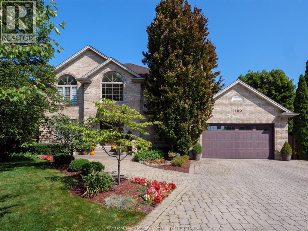 450 Leffler Dr, Tecumseh, ON N8N 4Y2