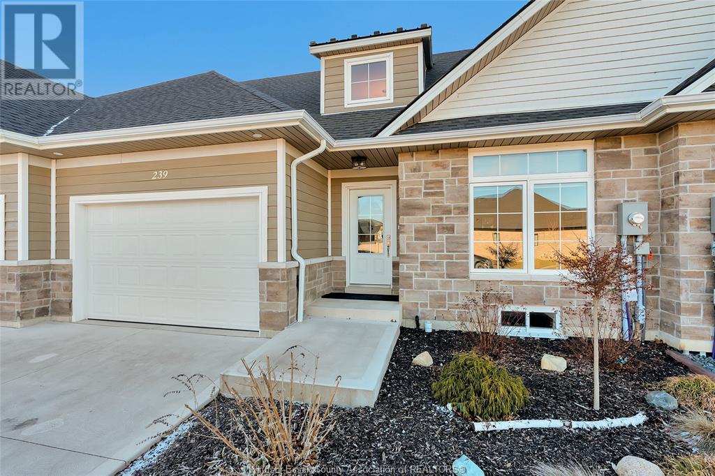 239 Livingstone Cres, Amherstburg, ON N9V 0H1