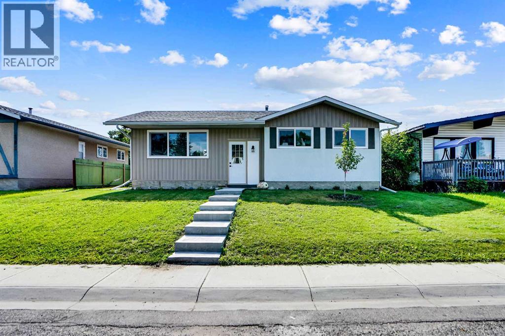 156 Pensville Rd SE, Calgary, AB T2A 3R5