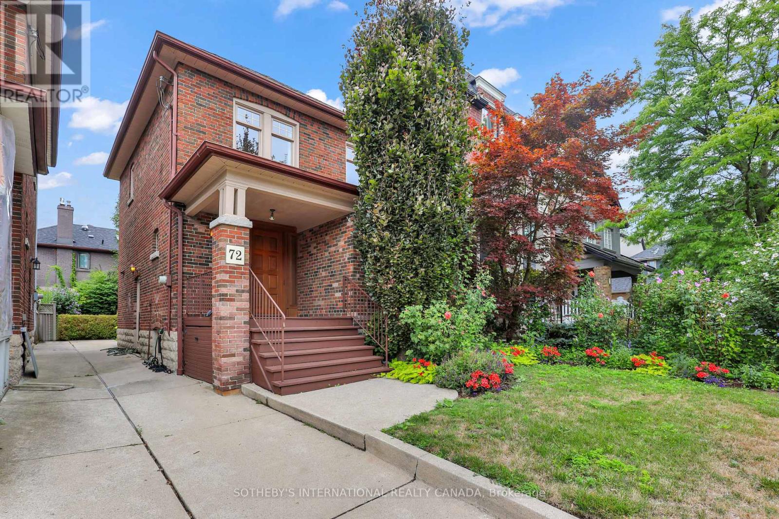72 Jedburgh Rd, Toronto, ON M5M 1J1