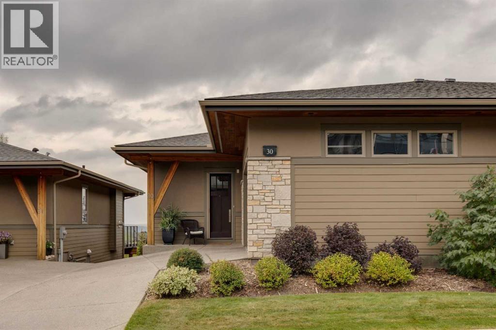 30 Watermark Villas, Calgary, AB T3L 2N5