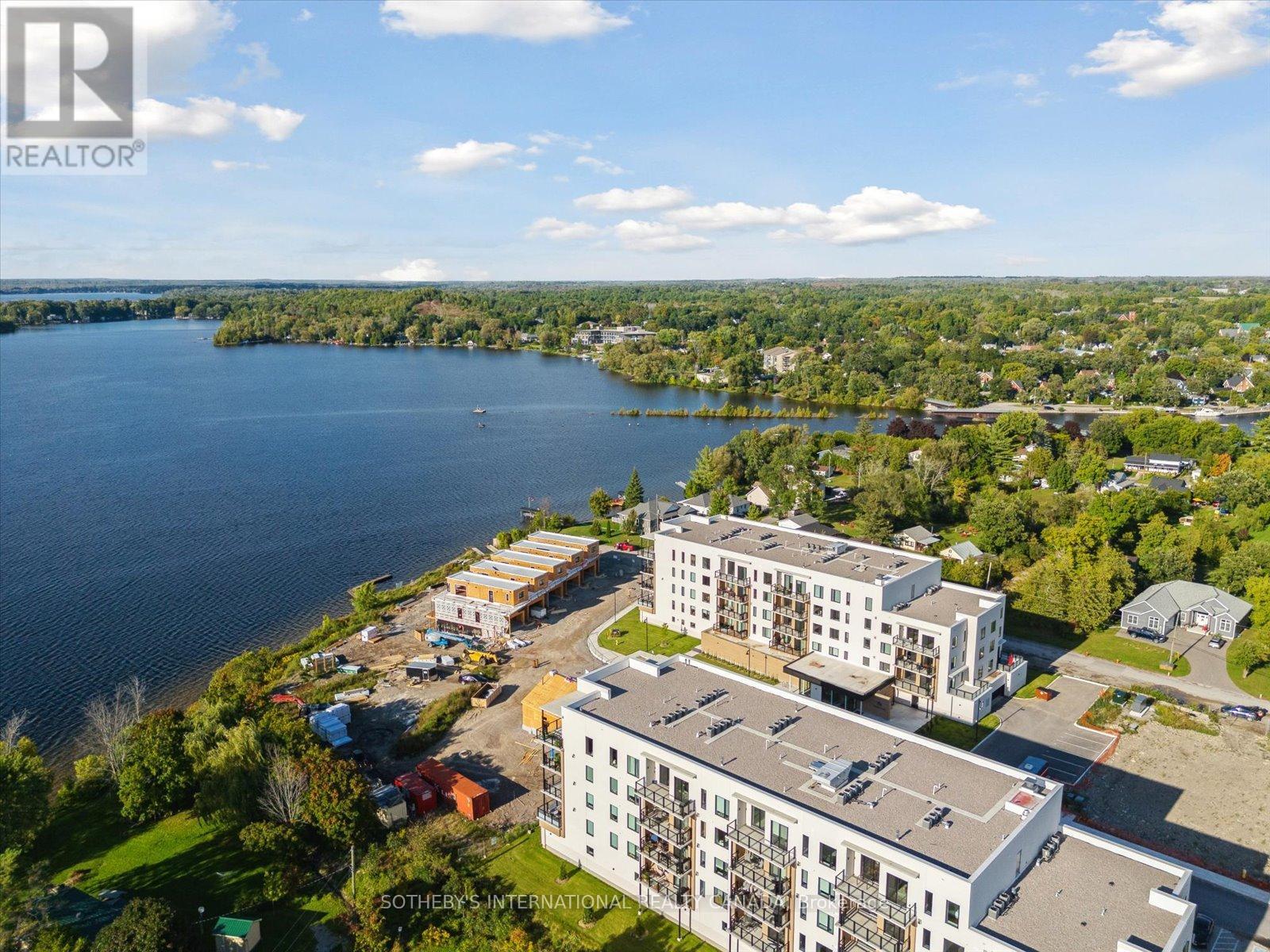 17 19b West St N St, Kawartha Lakes Fenelon Falls, ON K0M 1N0