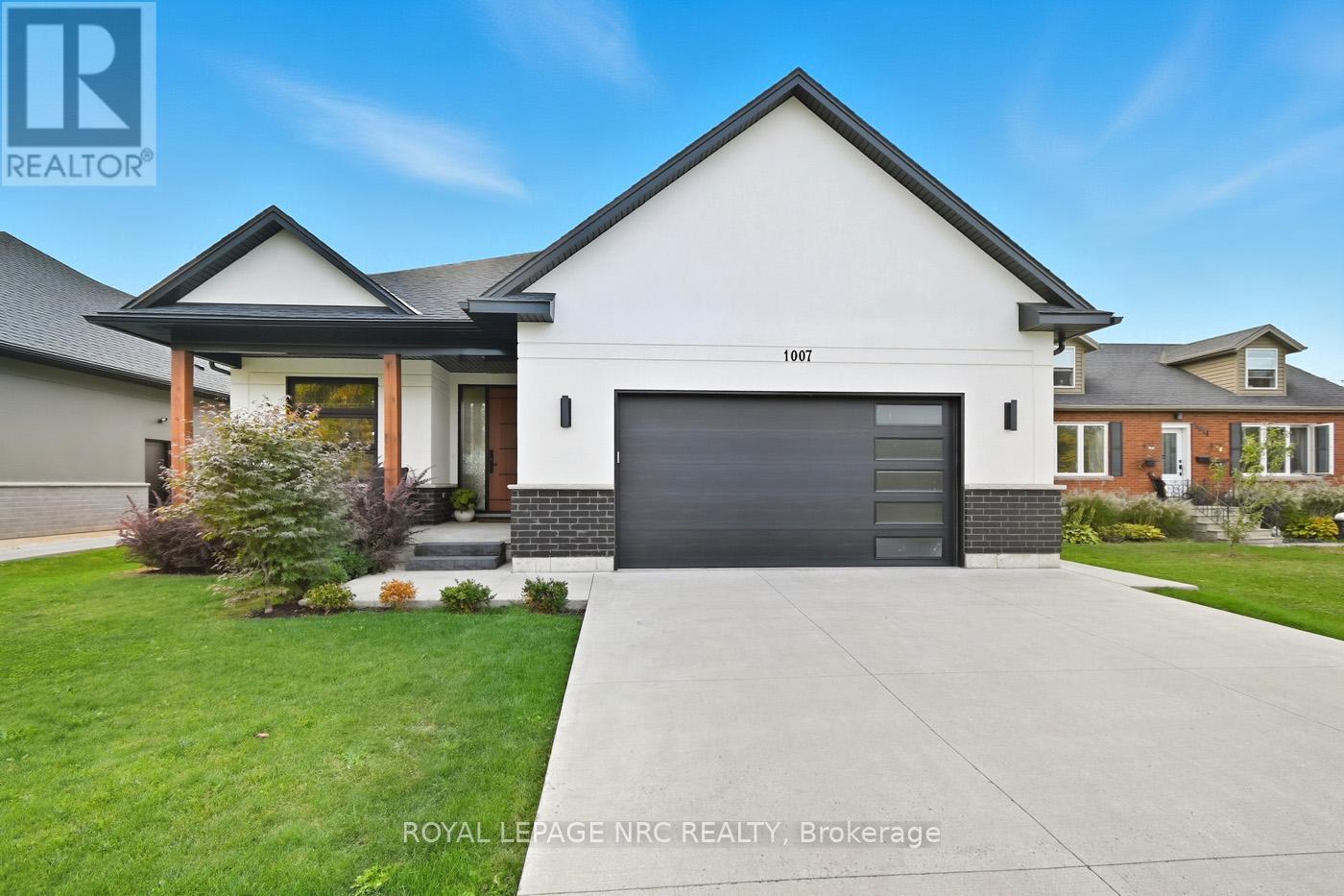 1007 Clare Ave, Pelham, ON L3C 3C2