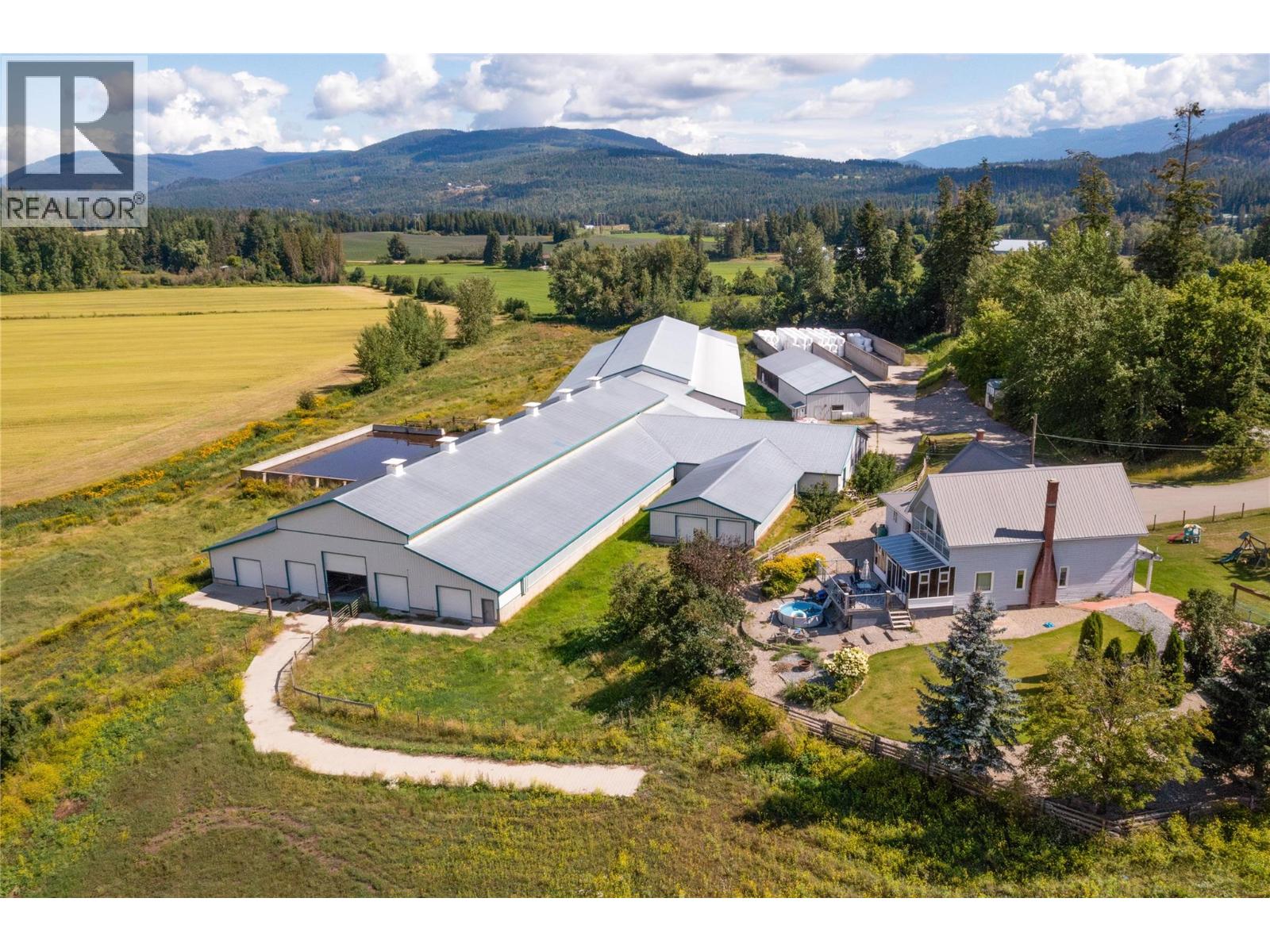 266 Mallory Rd, Enderby, BC V4Y 4H9