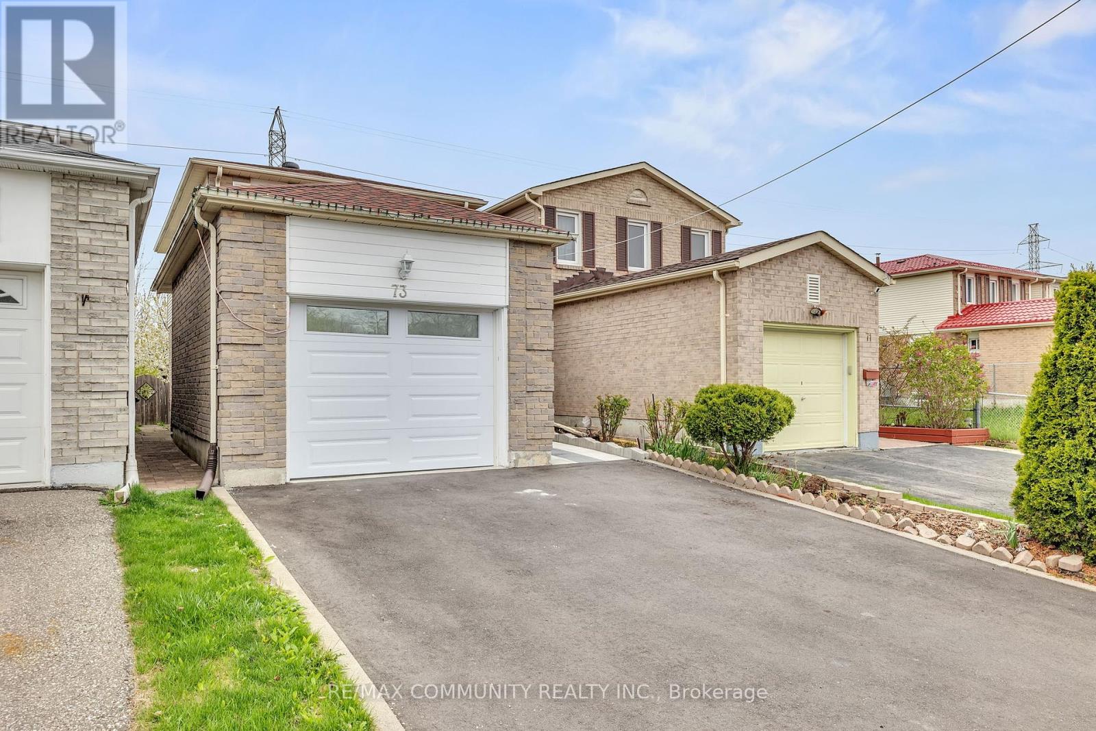 73 Maresfield Dr, Toronto, ON M1V 2W9