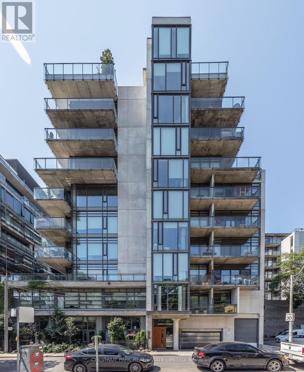 301 10 Morrison St, Toronto, ON M5V 2T8