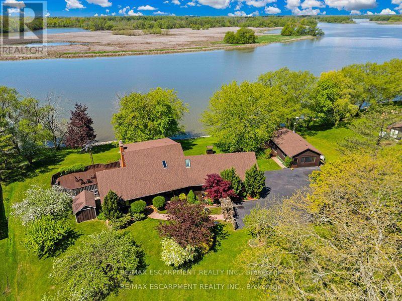 35 Haldimand Road 17, Haldimand Dunnville, ON N1A 2W4
