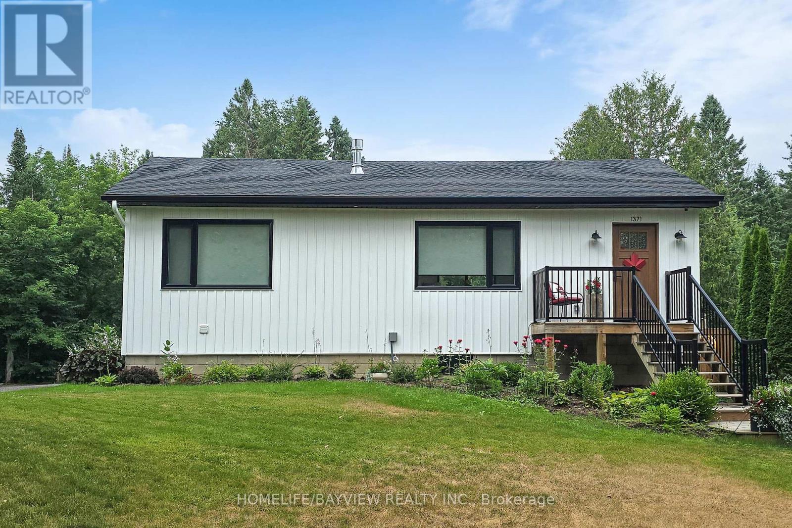 1371 Gill Rd, Springwater, ON L0L 1X0