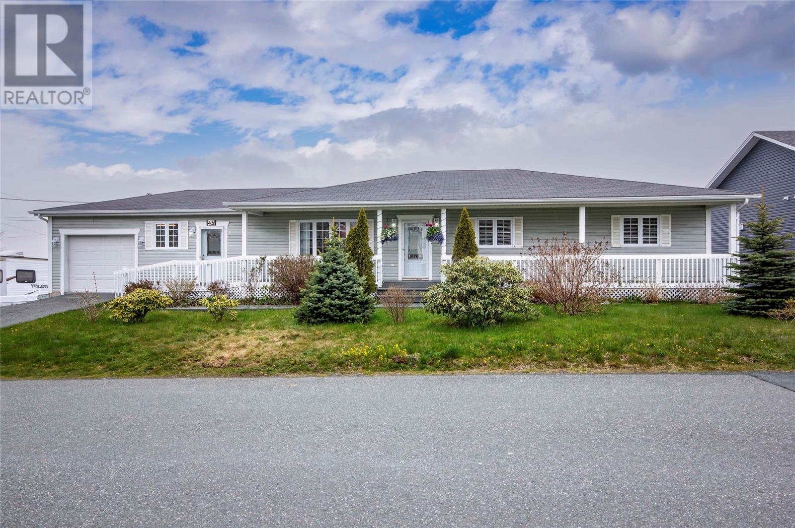 45 Franks Rd, Conception Bay South, NL A1X 6H1