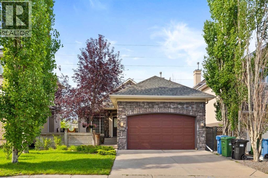 250 Strathridge Pl SW, Calgary, AB T3H 4J3