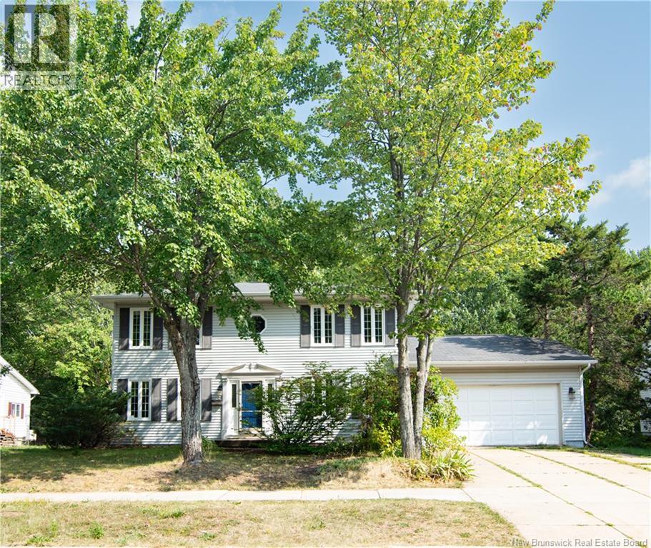 363 Glencairn Dr, Moncton, NB E1G 1Y5