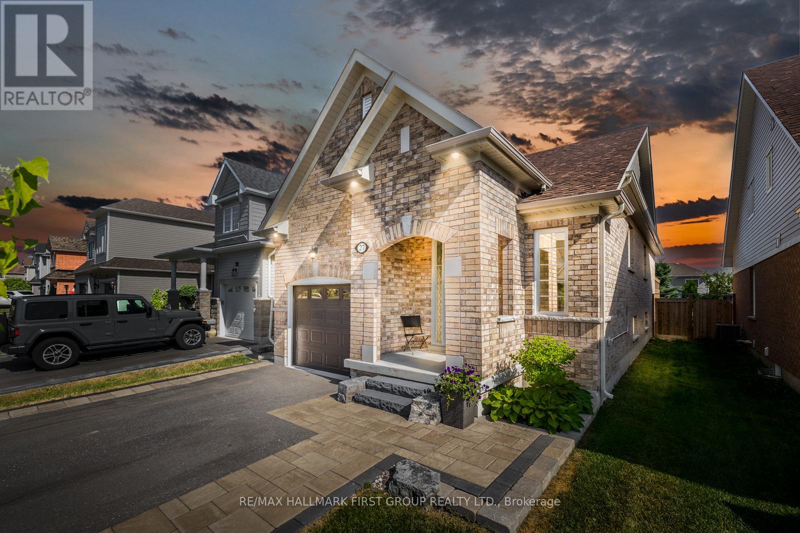 27 Louis Way, Scugog Port Perry, ON L9L 0B1