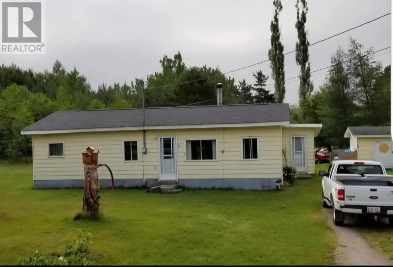 74 Midland Row, Pasadena, NL A0L 1K0