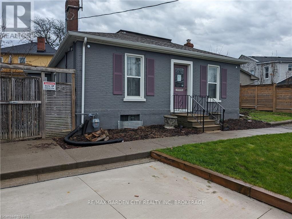 28 Lake St, St. Catharines Downtown, ON L2R 5W6