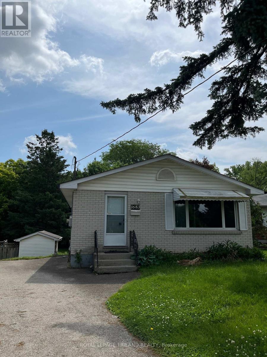 1683 Hansuld St, London, ON N5V 1Y6