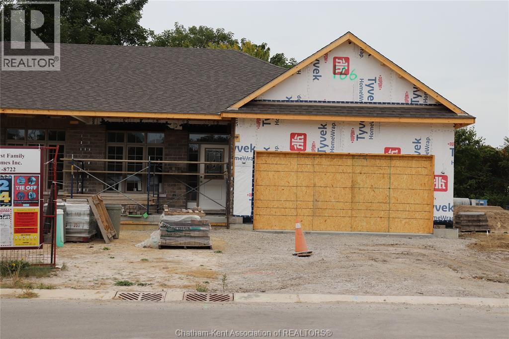 166 Lanz Blvd, Chatham-Kent, ON N0P 1A0