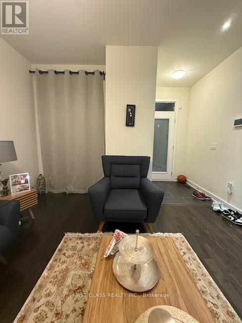 52 Helliwell Cres, Richmond Hill, ON L4E 1C7