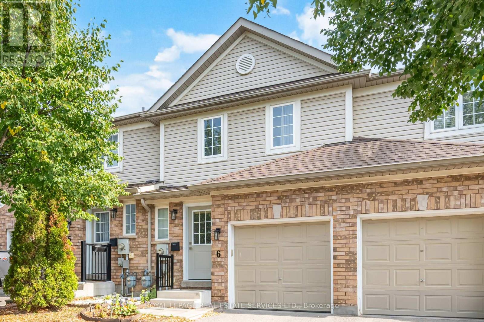 6 430 Mapleview Dr E, Barrie, ON L4N 0R9