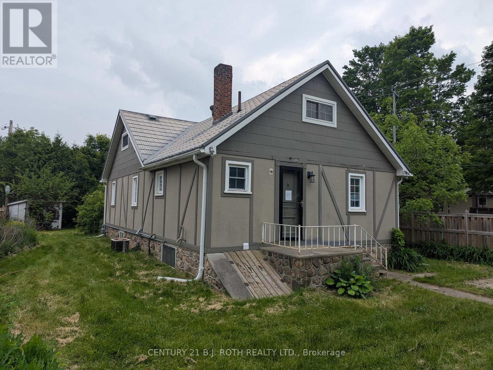 25 Side Road Unit 2709 Sideroad, Innisfil, ON L9S 3T1