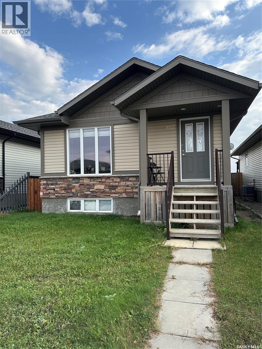 902 Glenview Cv, Martensville, SK S0K 0A2
