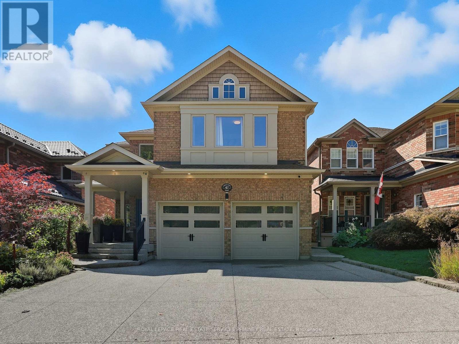 47 Livingstone Dr, Hamilton Dundas, ON L9H 7S4