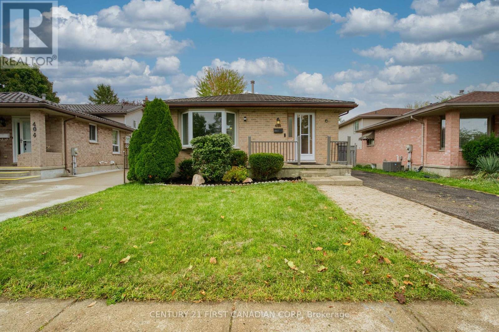400 Barker St, London, ON N5Y 5G6