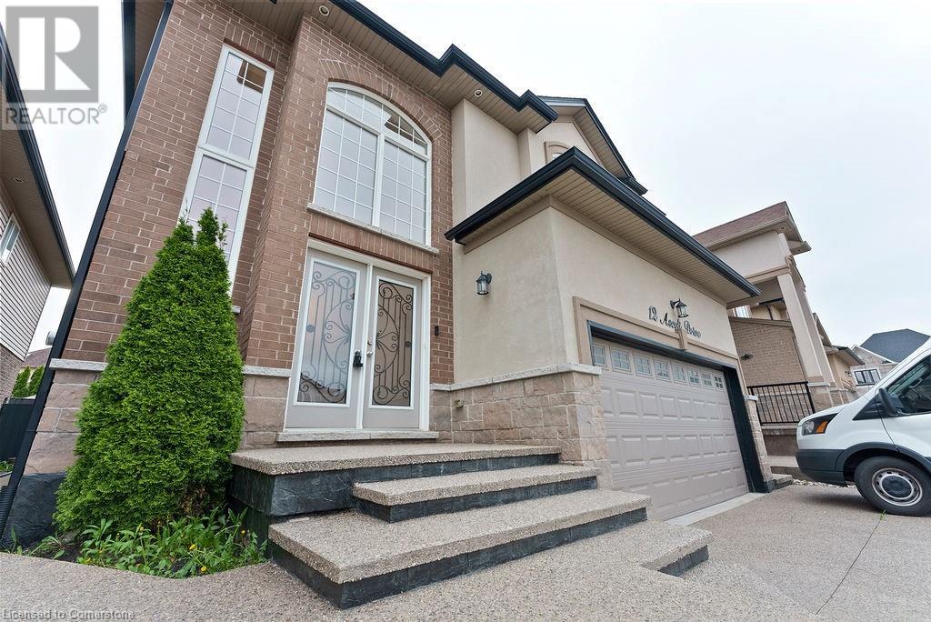 12 Ascoli Dr, Hamilton, ON L9B 0H8