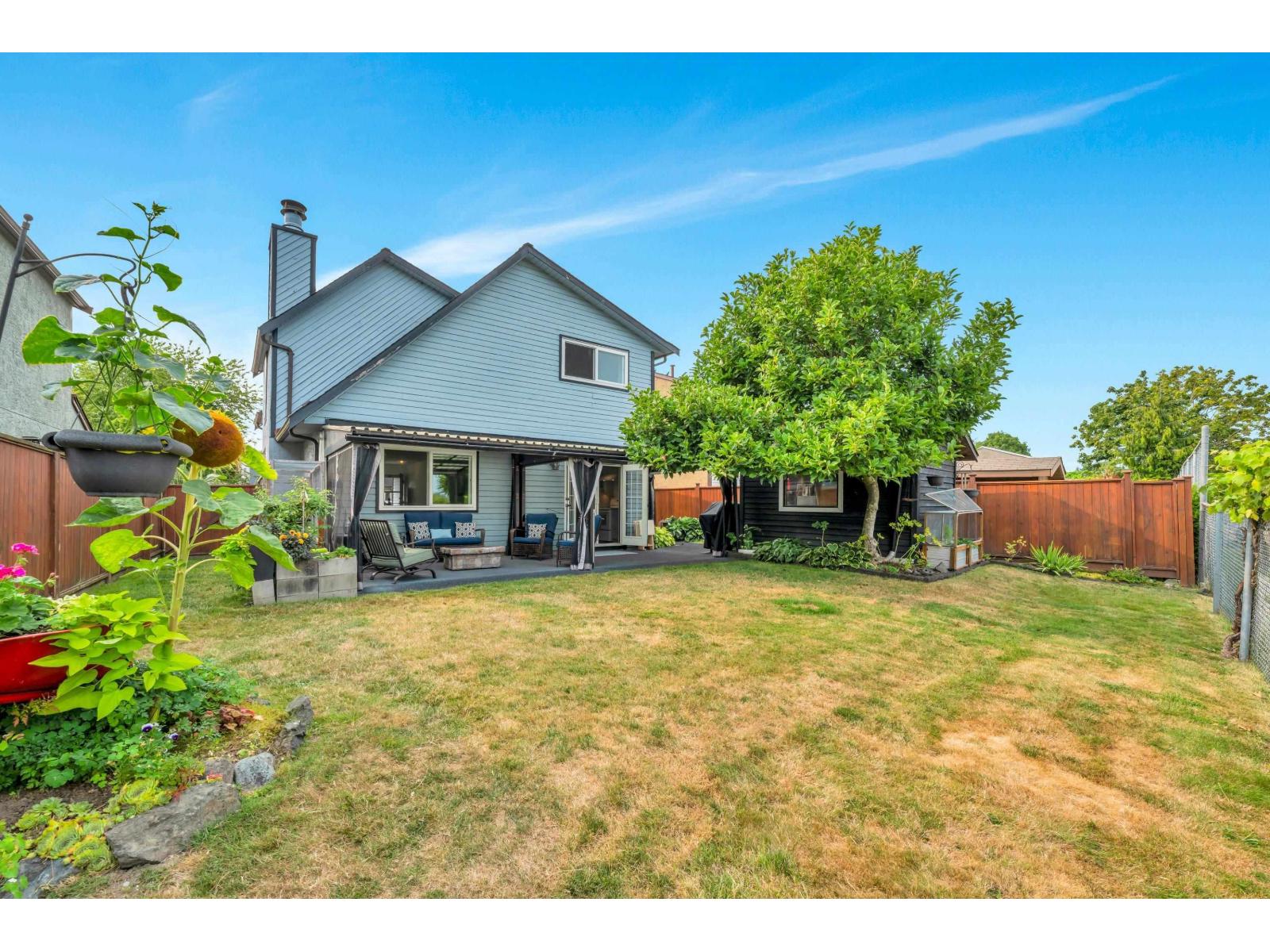 2112 Winston Ct, Langley, BC V2Y 1H5