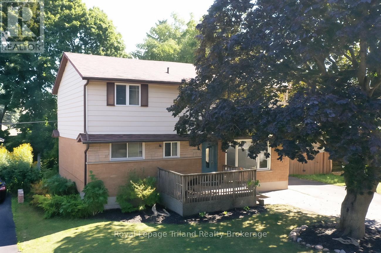 6 Elmwood Cres, Woodstock, ON N4S 2K5