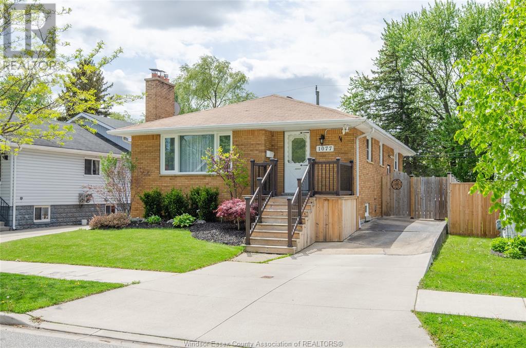 1077 Fairview, Windsor, ON N8S 3E6