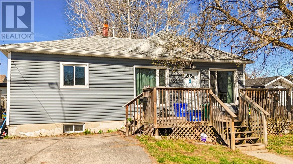 455 Percy Ave, Sudbury, ON P3B 2X9