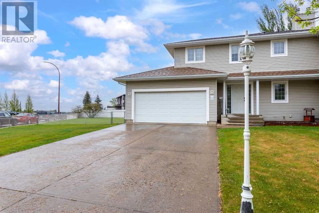 4501 39 Street Unit 1, Lloydminster, SK S9V 2C2