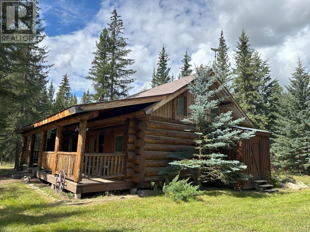 1500 Hutchison Road, 70 Mile House, BC V5C 3E4