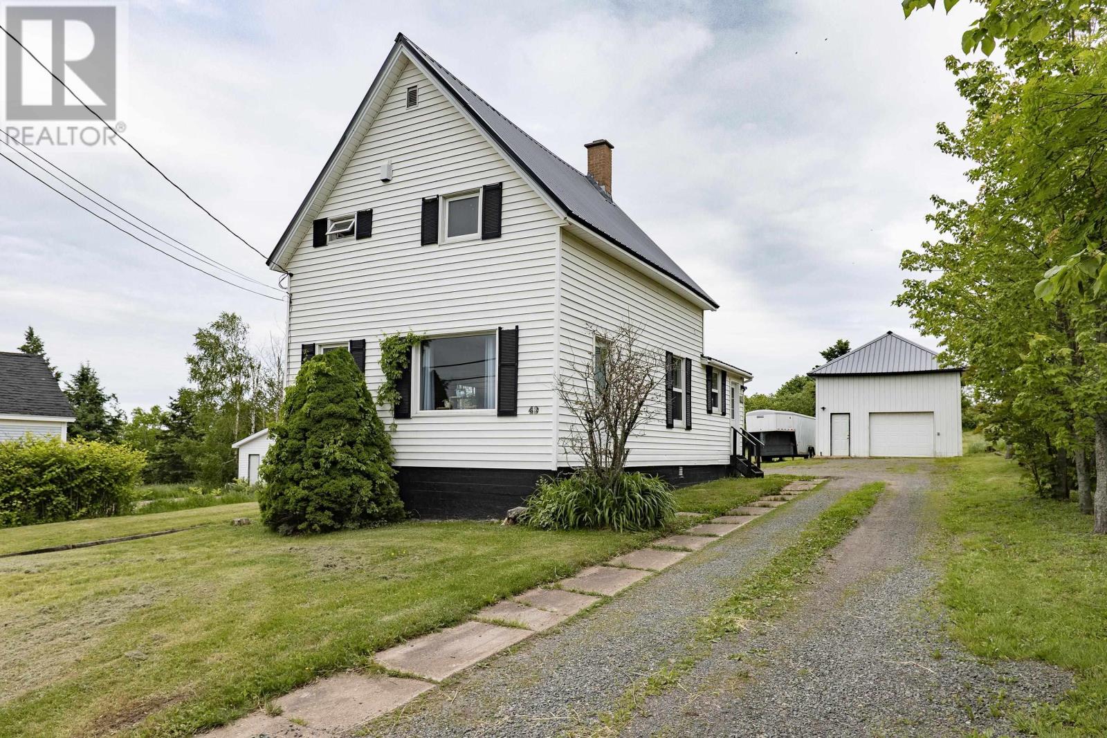 49 Junction Rd, Springhill, NS B0M 1X0