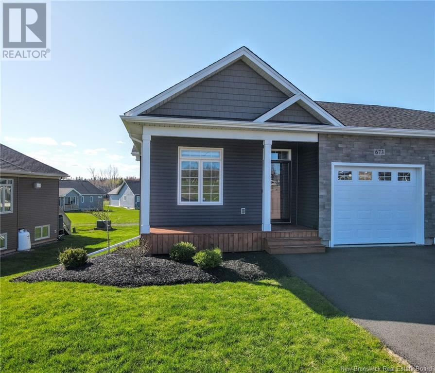 673 Royal Oaks Blvd, Moncton, NB E1H 0G2