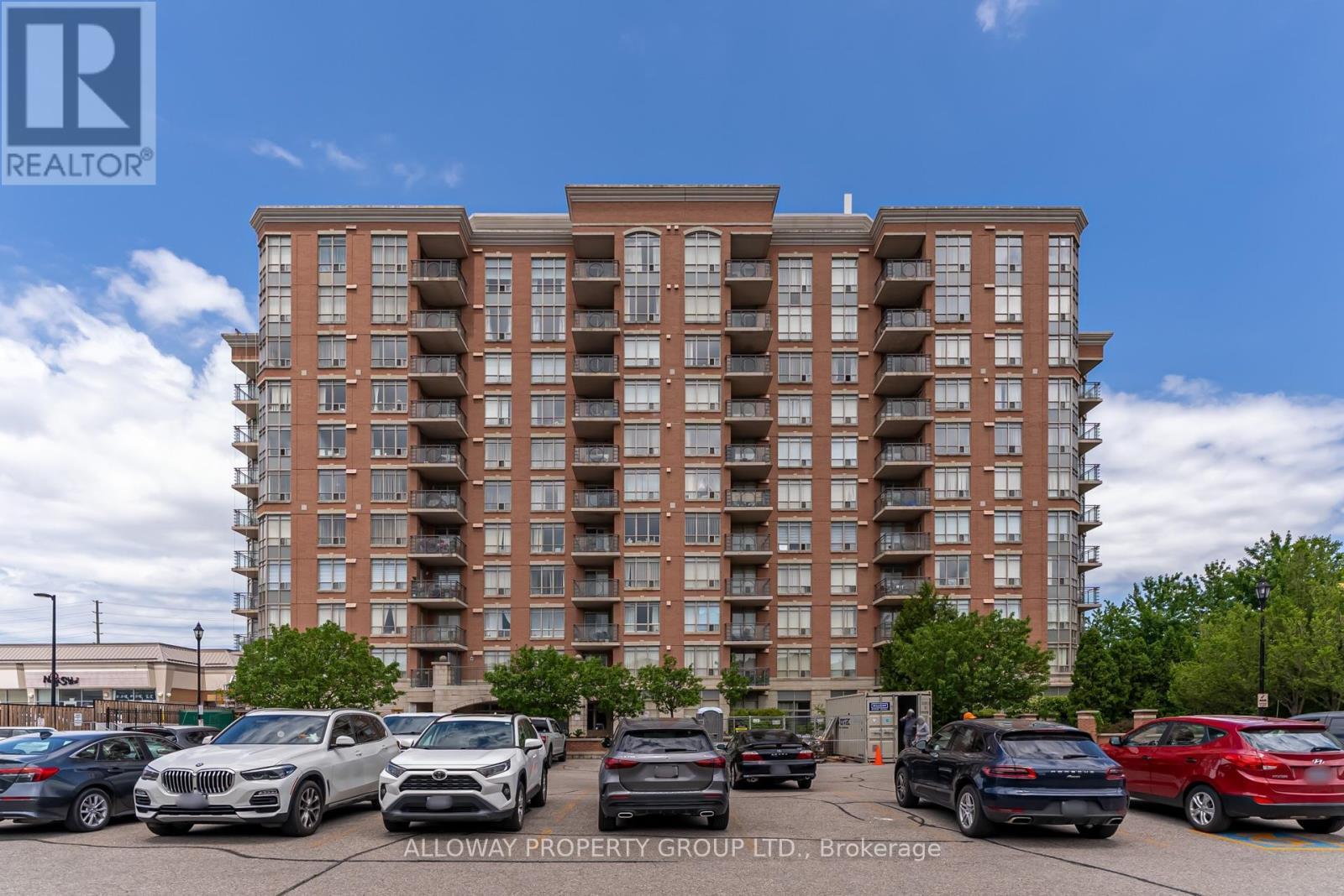 103 130 Pond Dr, Markham, ON L3T 7W5