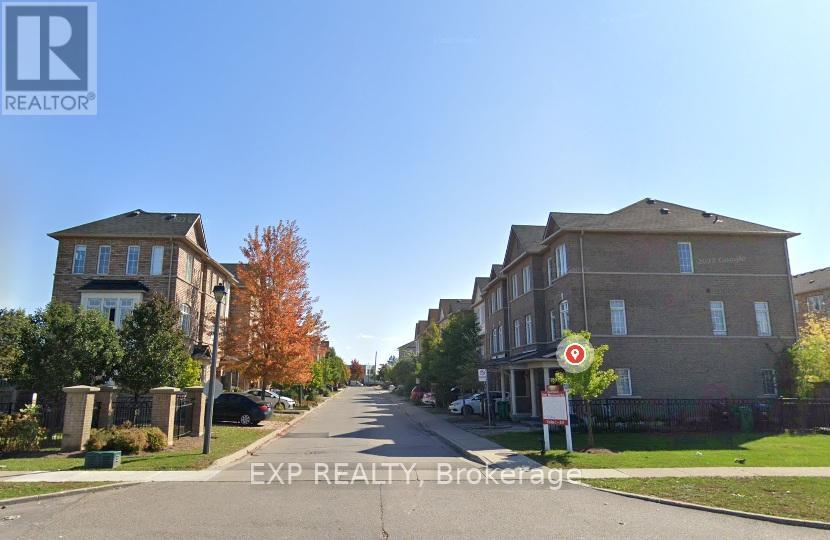 13 7035 Rexwood Rd, Mississauga, ON L4T 4M7
